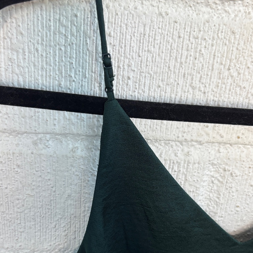 Express Satin Emerald Downtown Camisole Top sz S adjustable straps - Picture 6 of 8